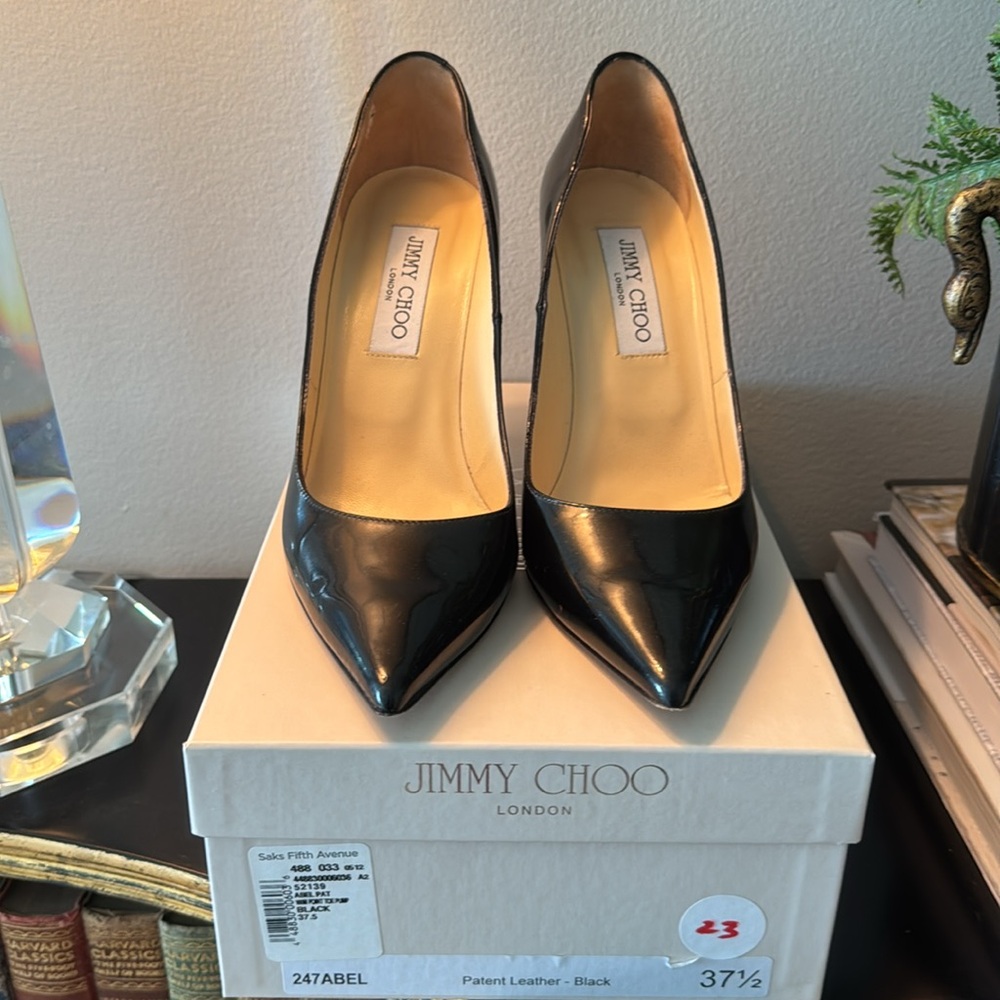 Jimmy Choo Black patent leather Women's Pumps size 37.5 with box